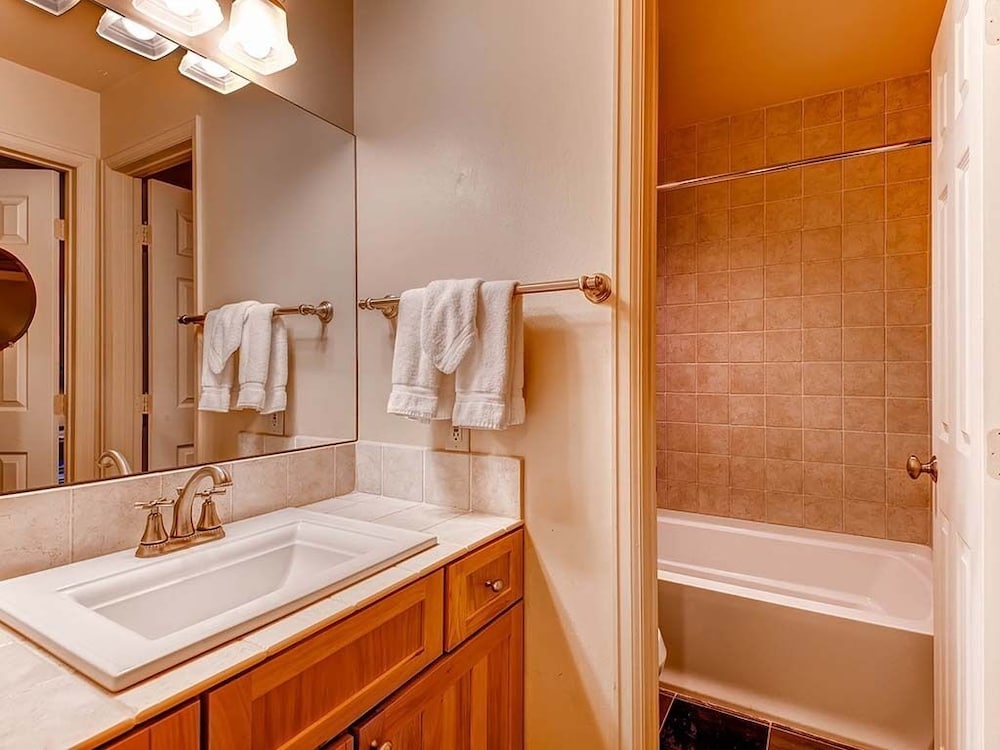 Woodbridge Condos by Snowmass Vacations