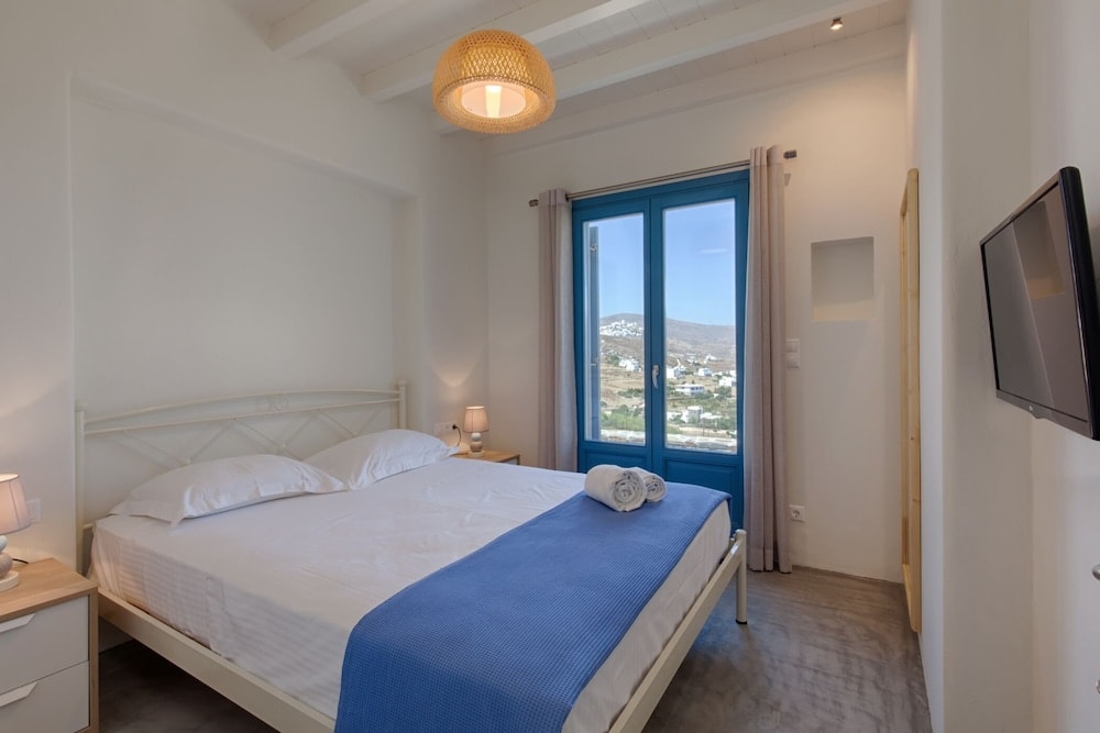 Serifos Blue