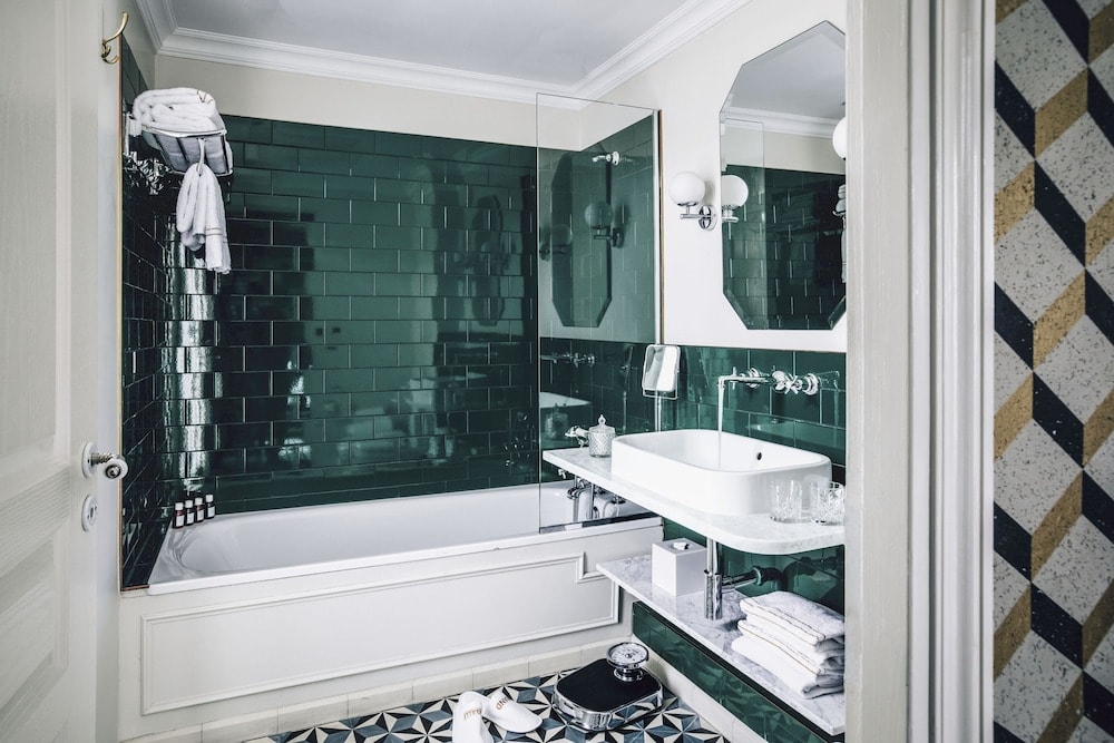 Grand Pigalle Experimental