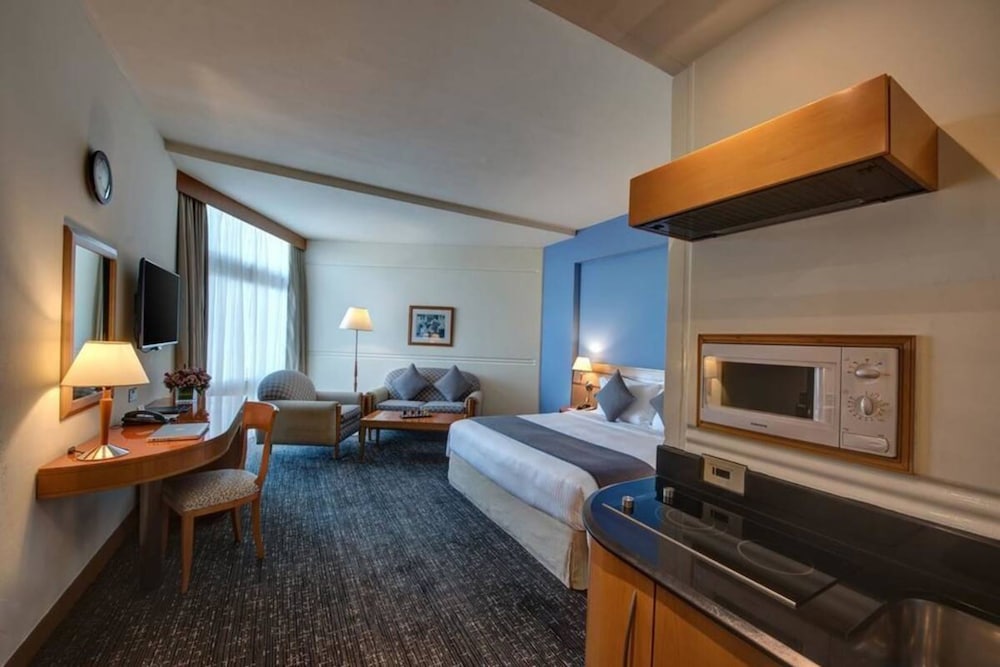 J5 Hotels - Port Saeed