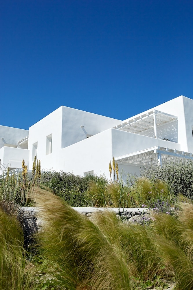 Milos Breeze Boutique Hotel