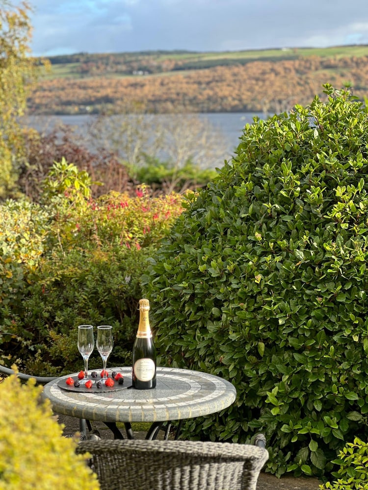Loch Ness Lodge