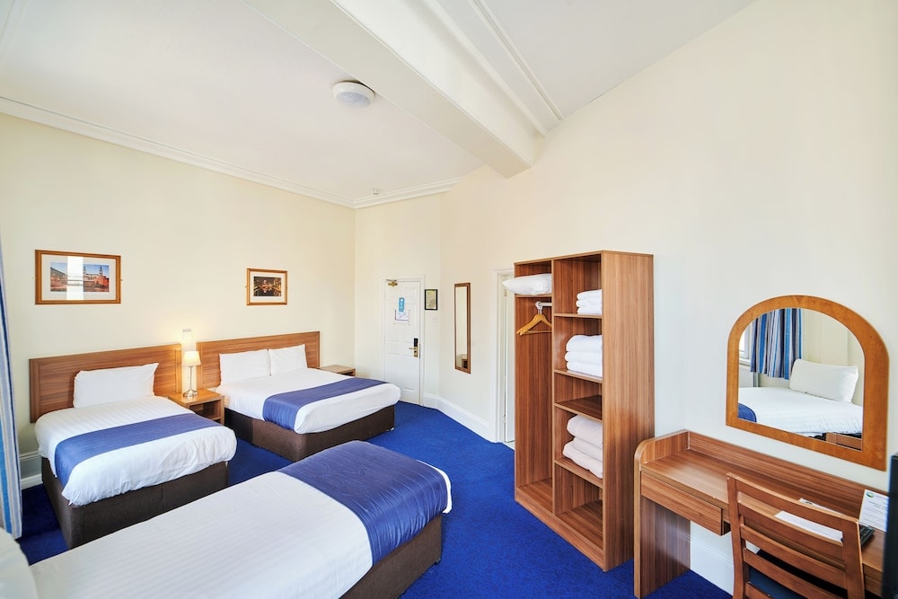 Discovery Inn Hotel