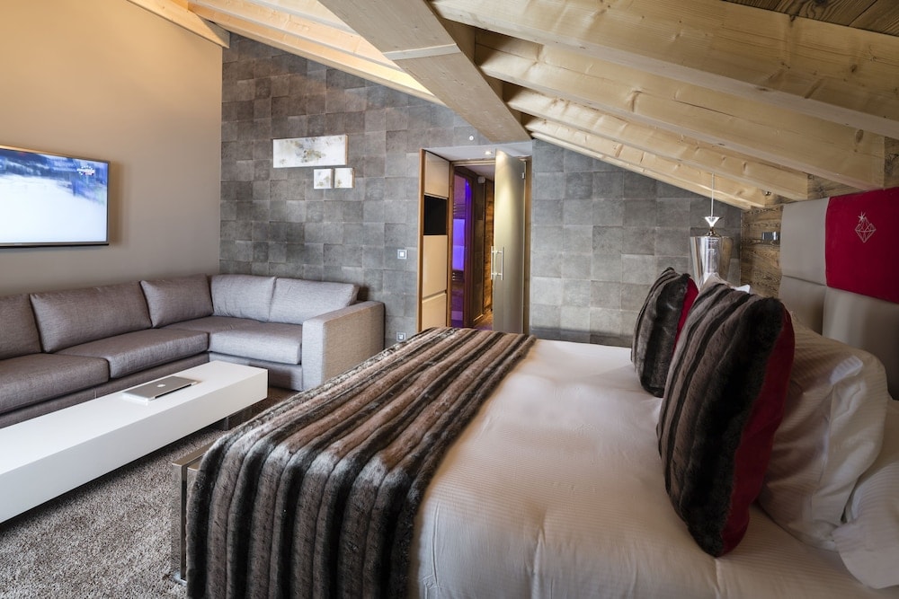 Hôtel Koh-I Nor by Les Etincelles