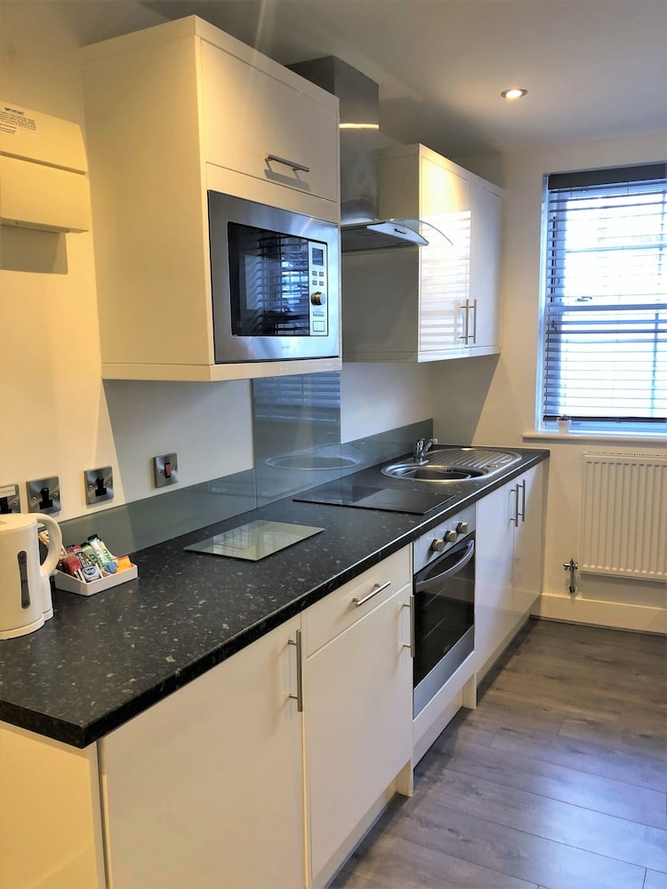 Fox House, Studio Apartments