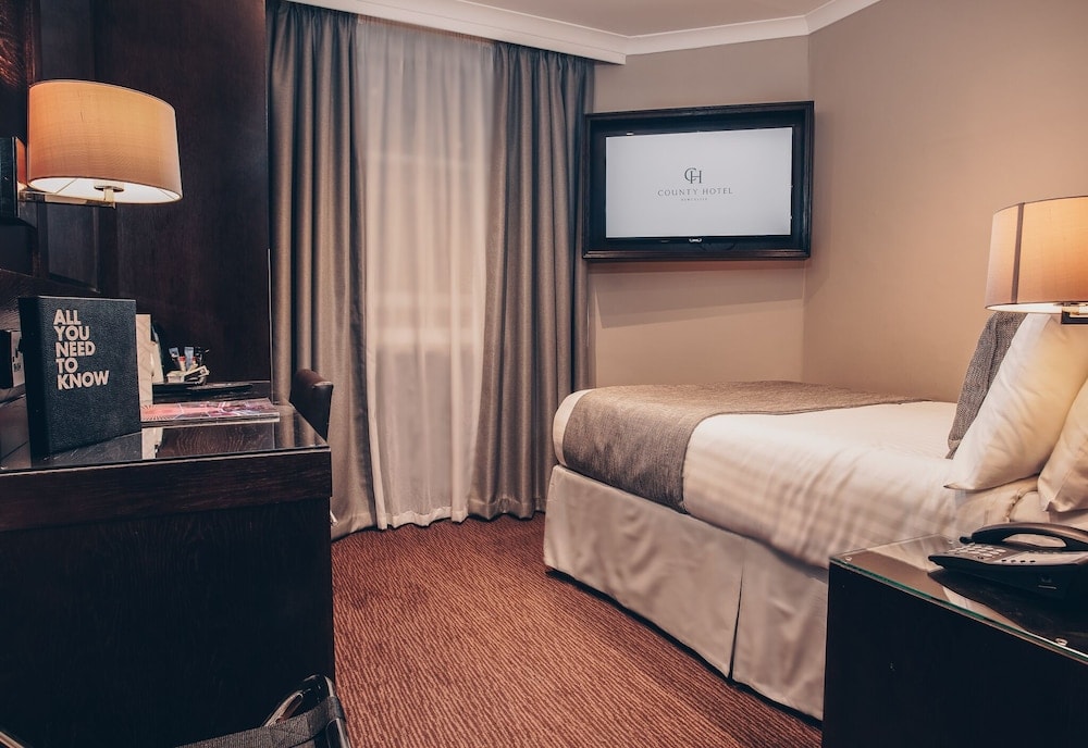 County Hotel & County Aparthotel Newcastle