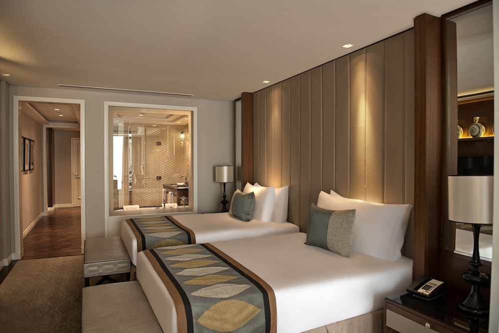 Taj Dubai