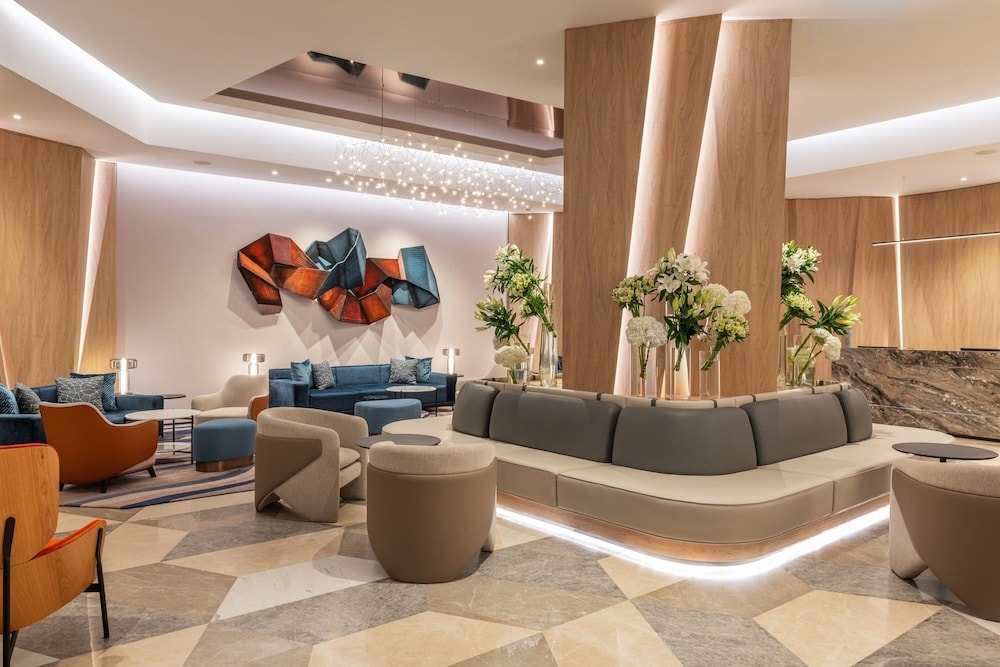 Sheraton Mall of the Emirates Hotel, Dubai