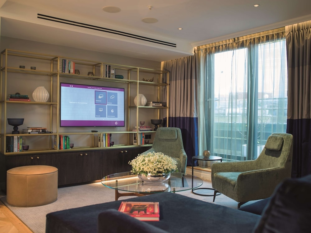 The Guardsman Hotel and Residences