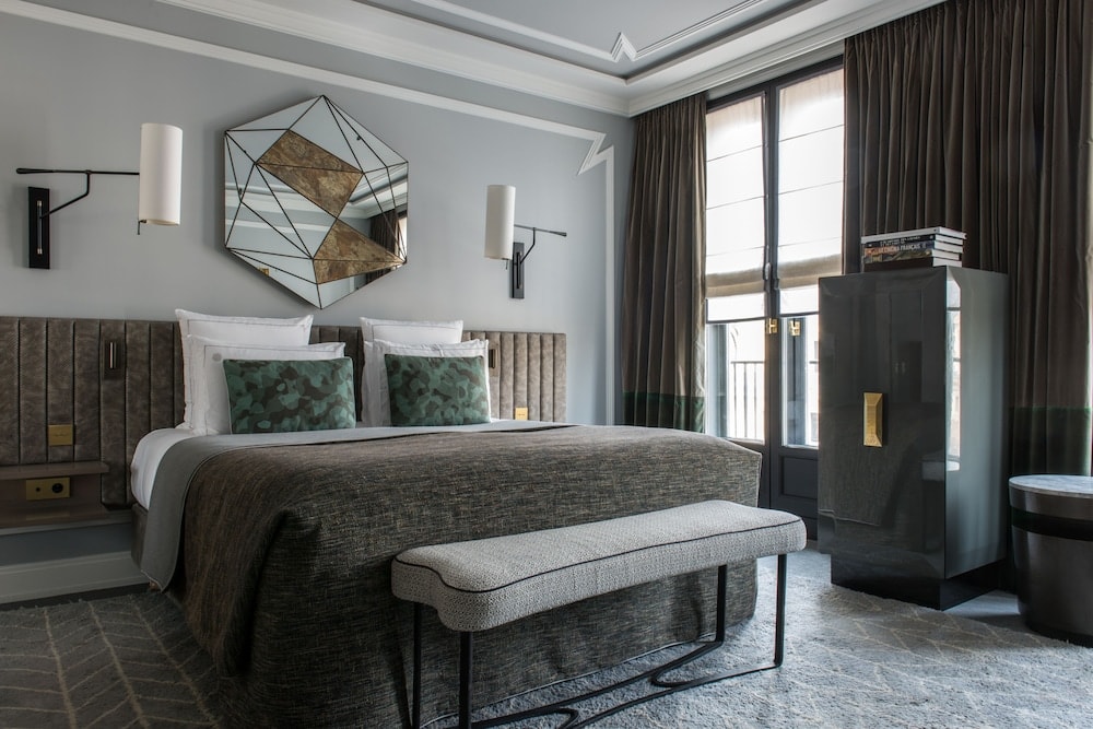 Nolinski Paris - Evok Collection