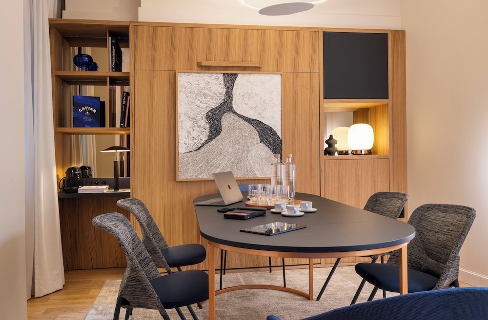 Alberte Hotel