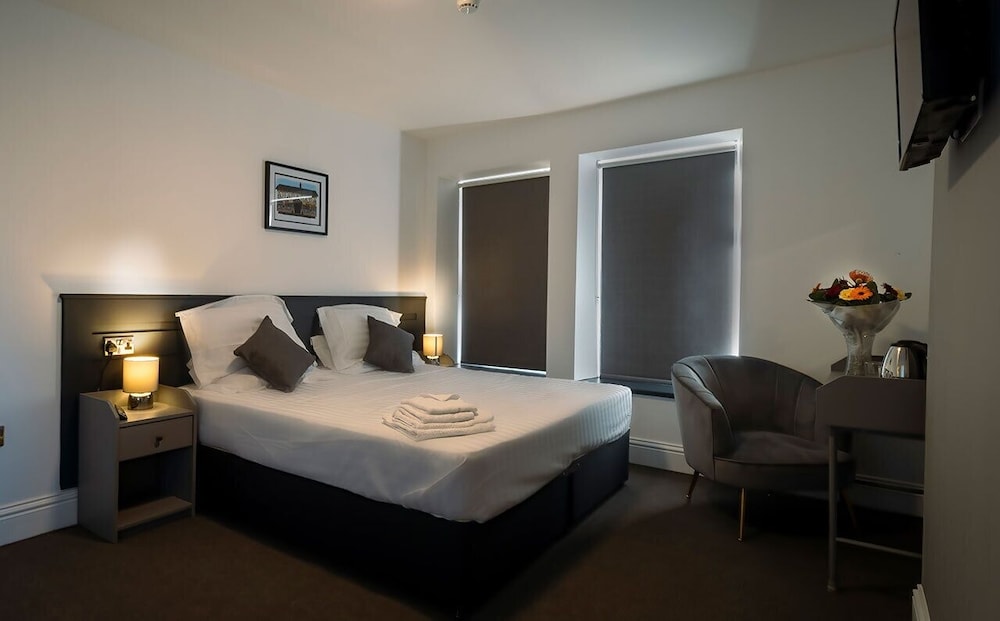 Friendship Hotel