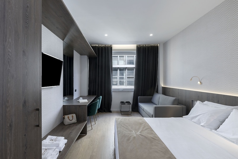 Philosofia Athens Suites