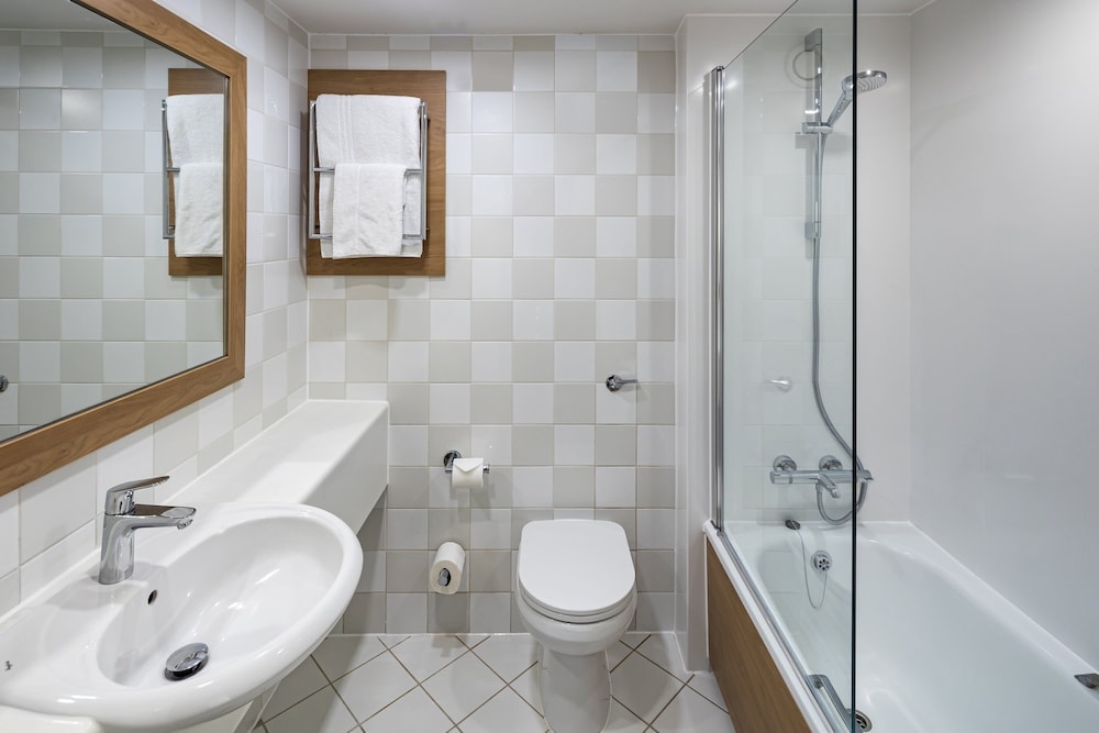 Holiday Inn Gloucester-Cheltenham by IHG