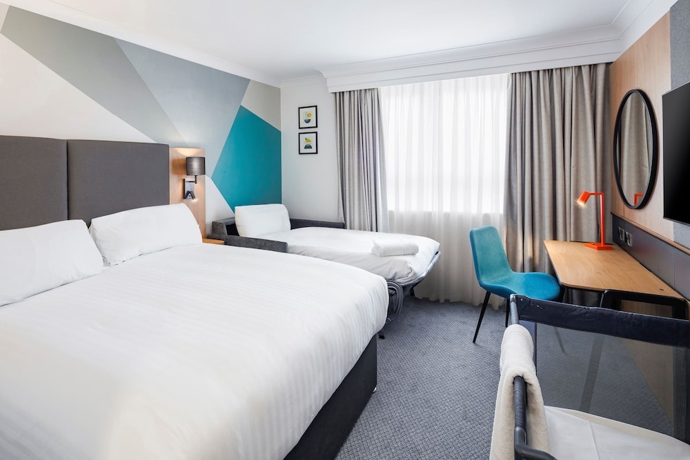 Holiday Inn Gloucester-Cheltenham by IHG