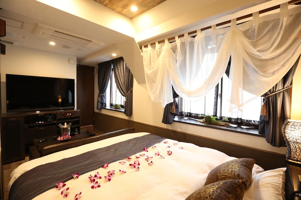 Hotel Petit Bali Higashishinjuku - Adults Only