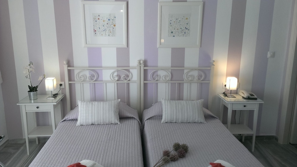 Cyclades Hotel