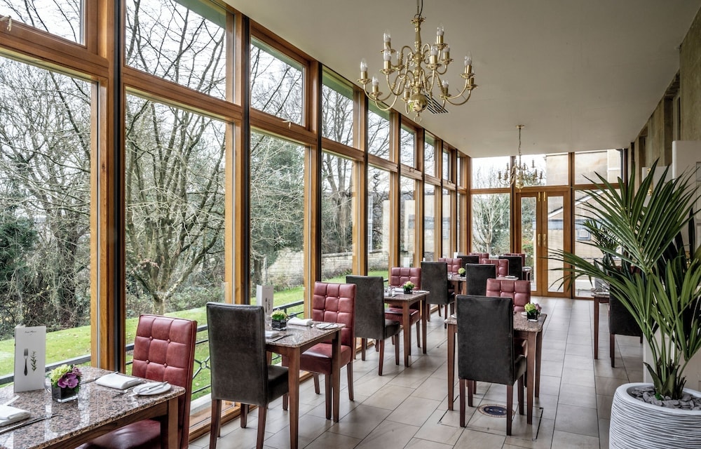 Bailbrook House