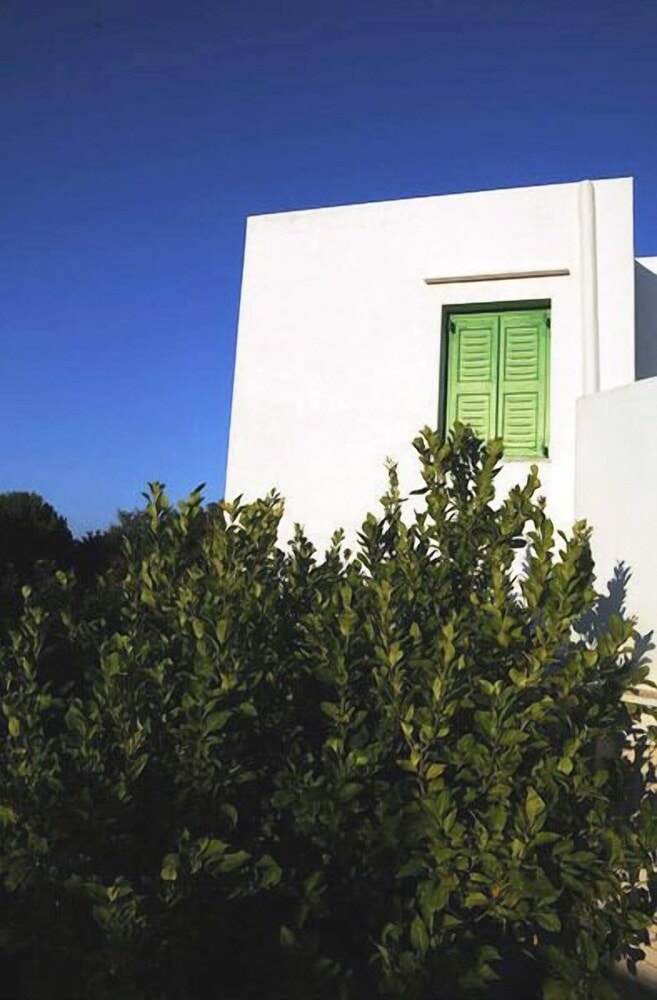 Smaragdi Hotel