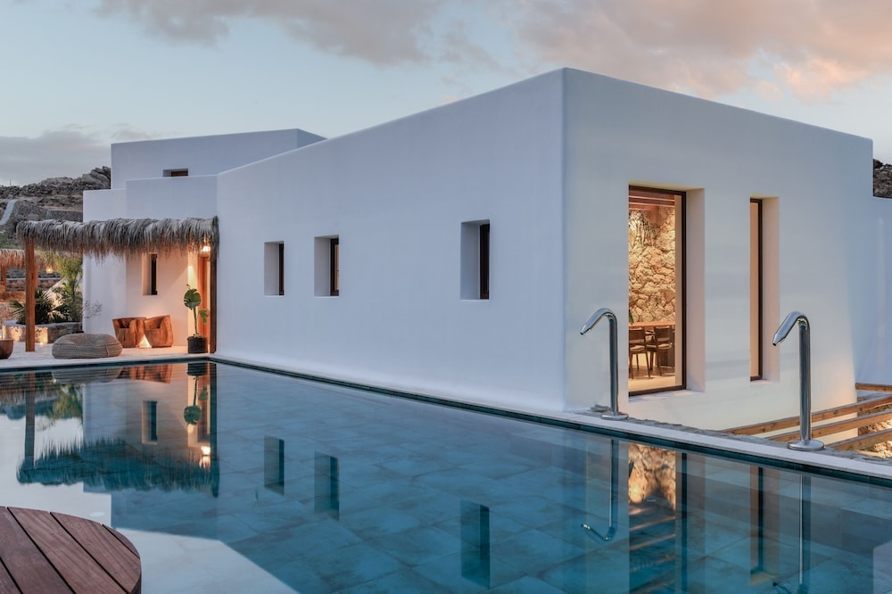 Charisma Hotel and Wellness Suites