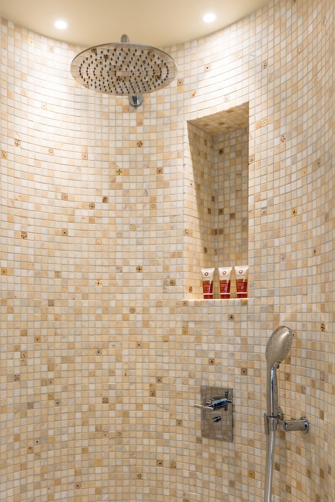 Euphoria Retreat - A Holistic Wellbeing Destination Spa