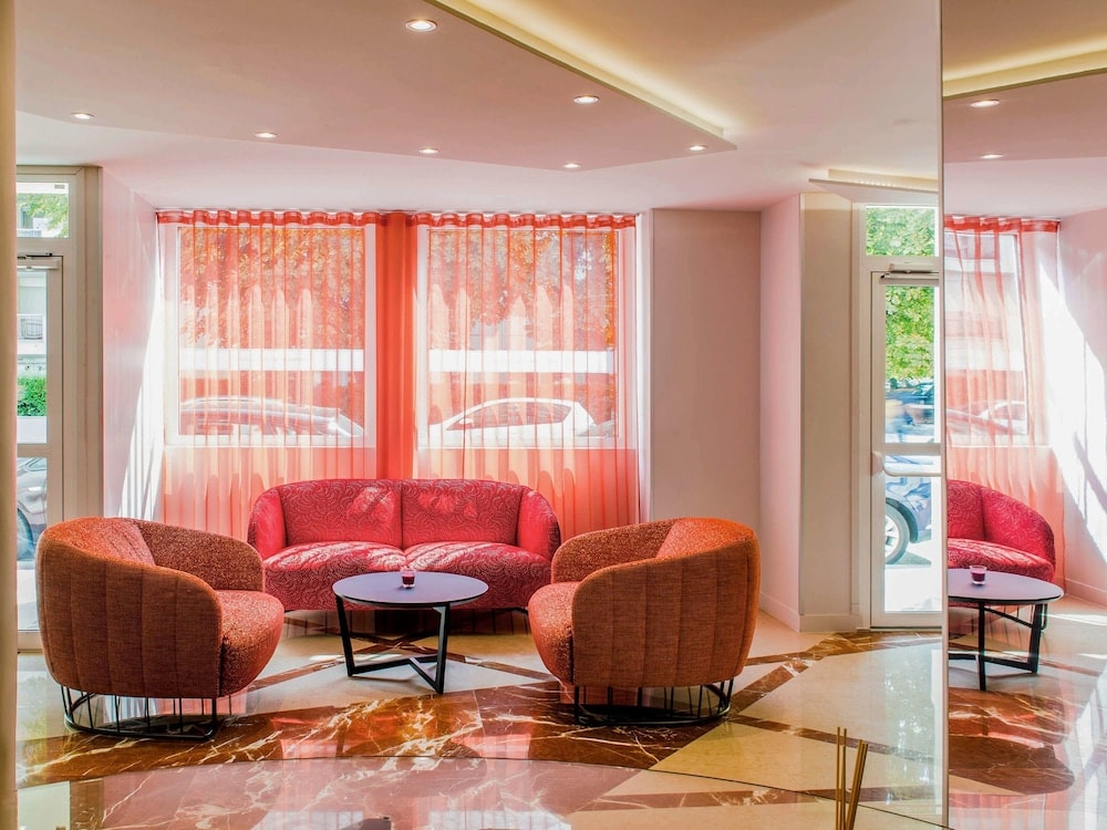 Hôtel Mercure Paris Pont de Levallois Neuilly
