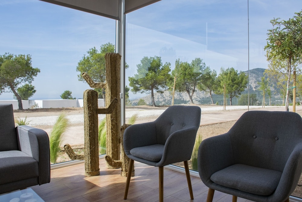 Puig Campana Nature Suites Hotel & BTT