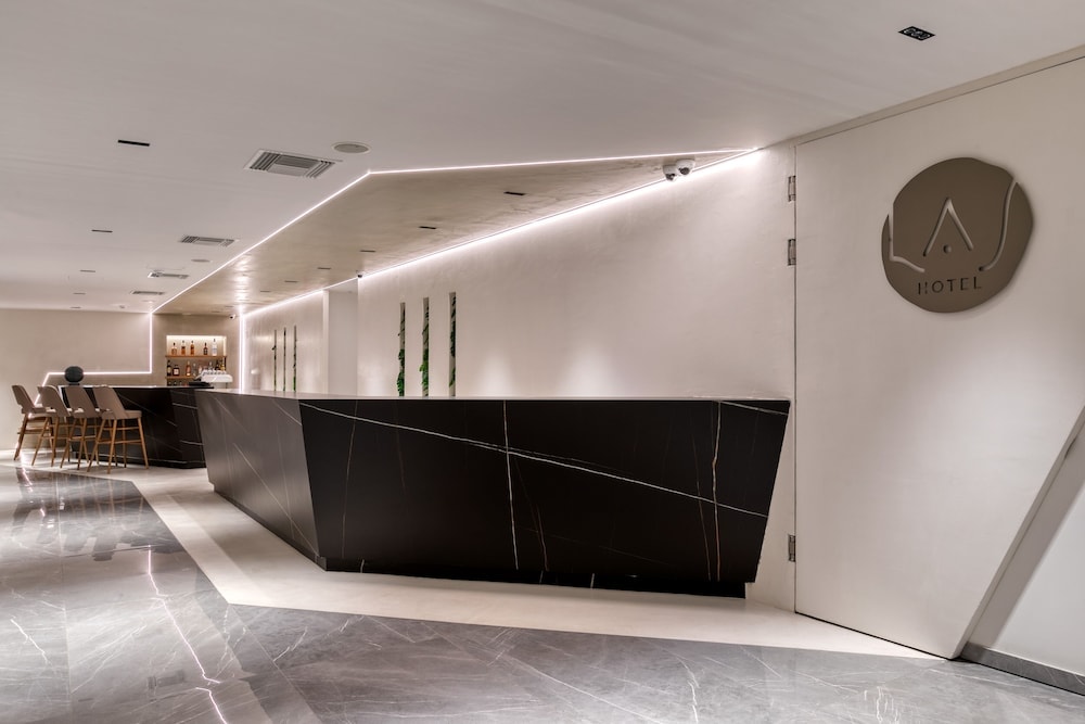 Las Hotel & Spa