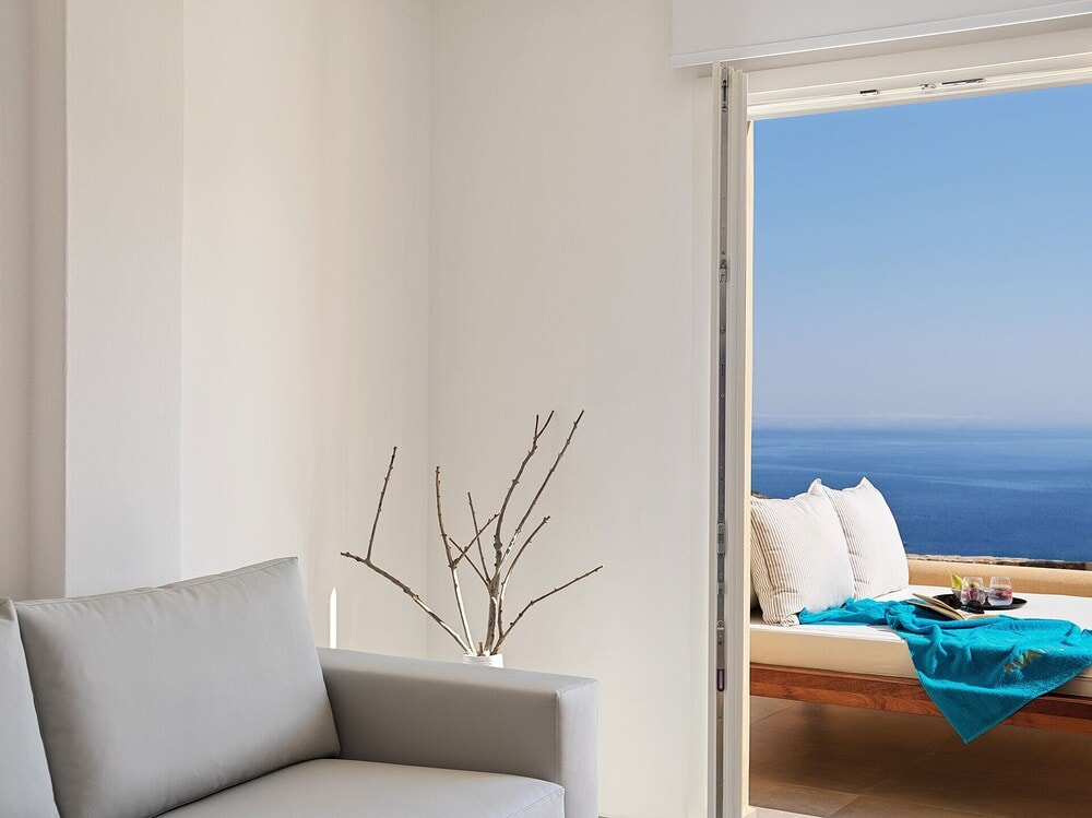 AVATON Folegandros