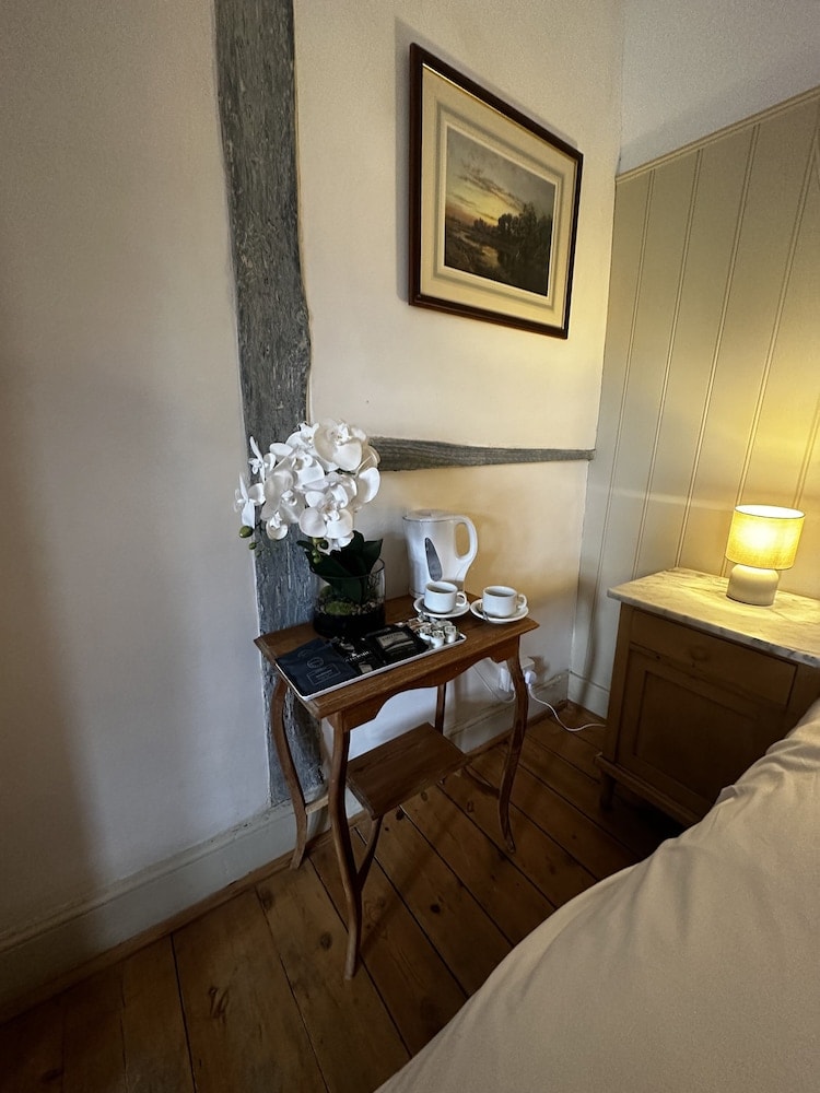 The Woolpack Hotel