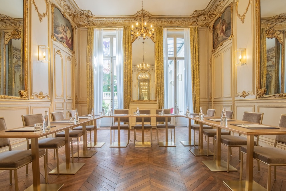 meeting & event spaces