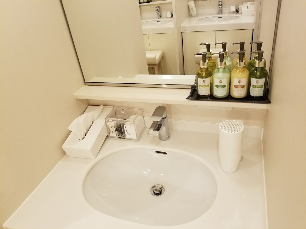 Glansit Akihabara Comfort Capsule Hotel