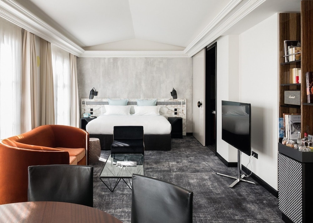 Les Bains Paris