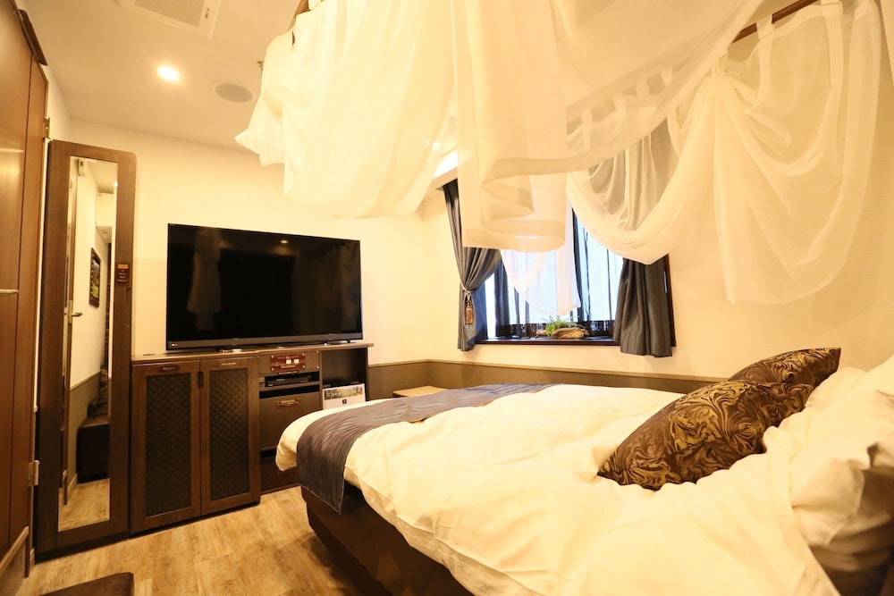 Hotel Petit Bali Higashishinjuku - Adults Only
