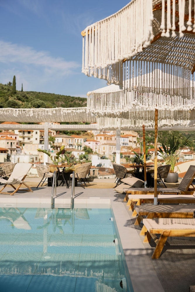 Las Hotel & Spa