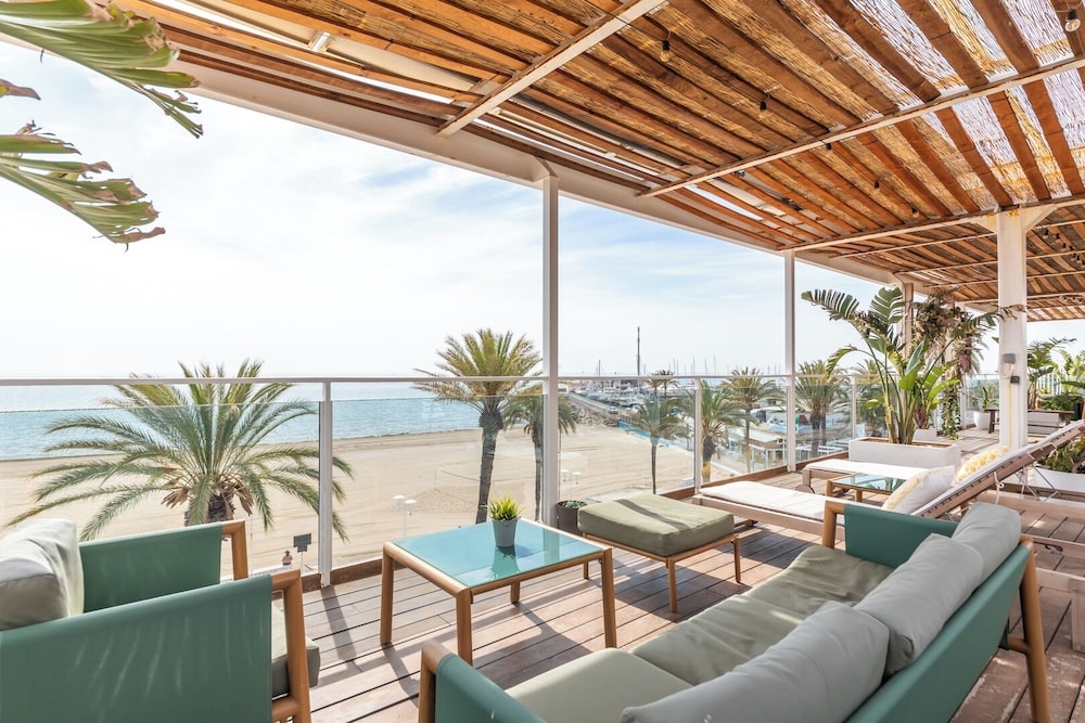Meraki Beach Hotel - Adults Only