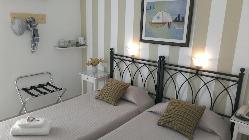 Cyclades Hotel