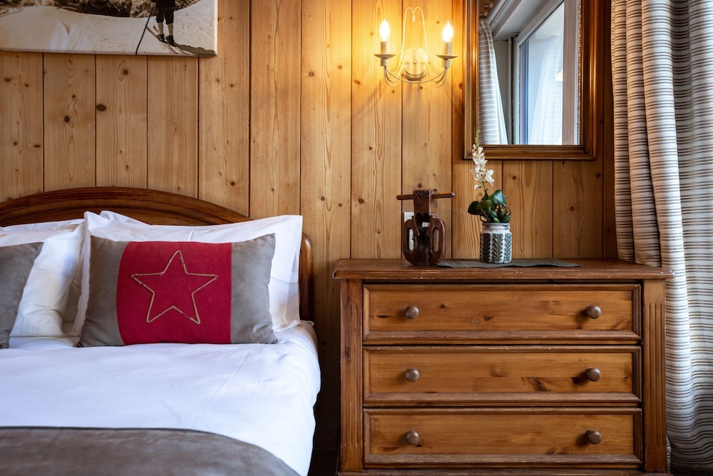 Chalet Hôtel La Sapinière