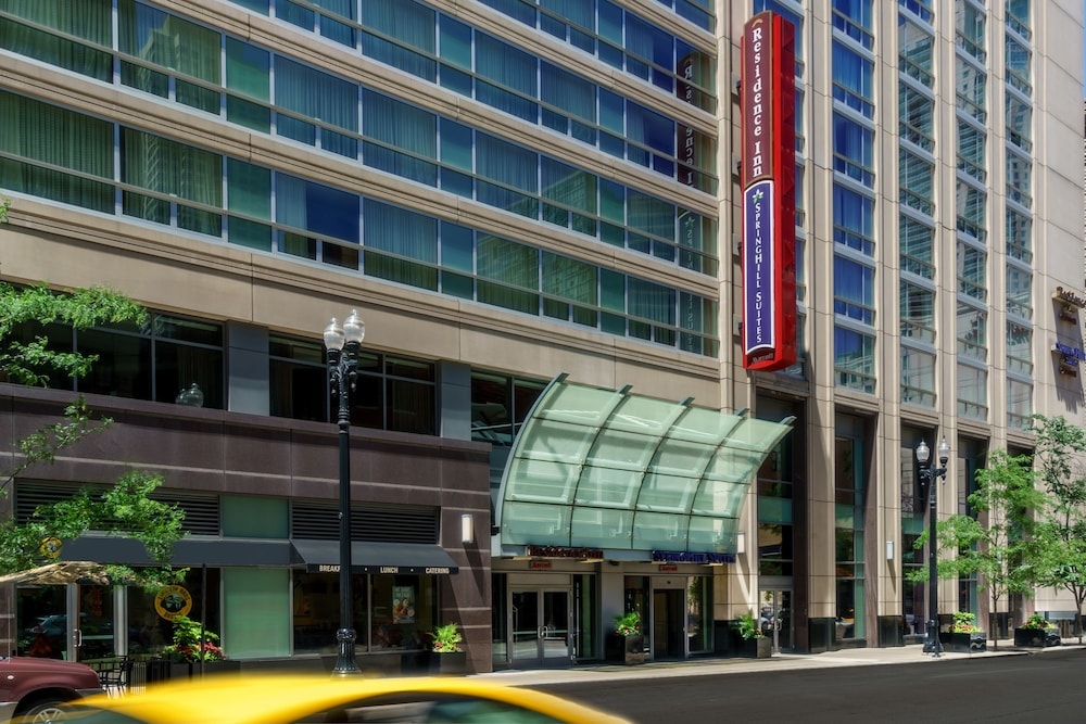 Springhill Suites by Marriott Chicago Downtown/ River North