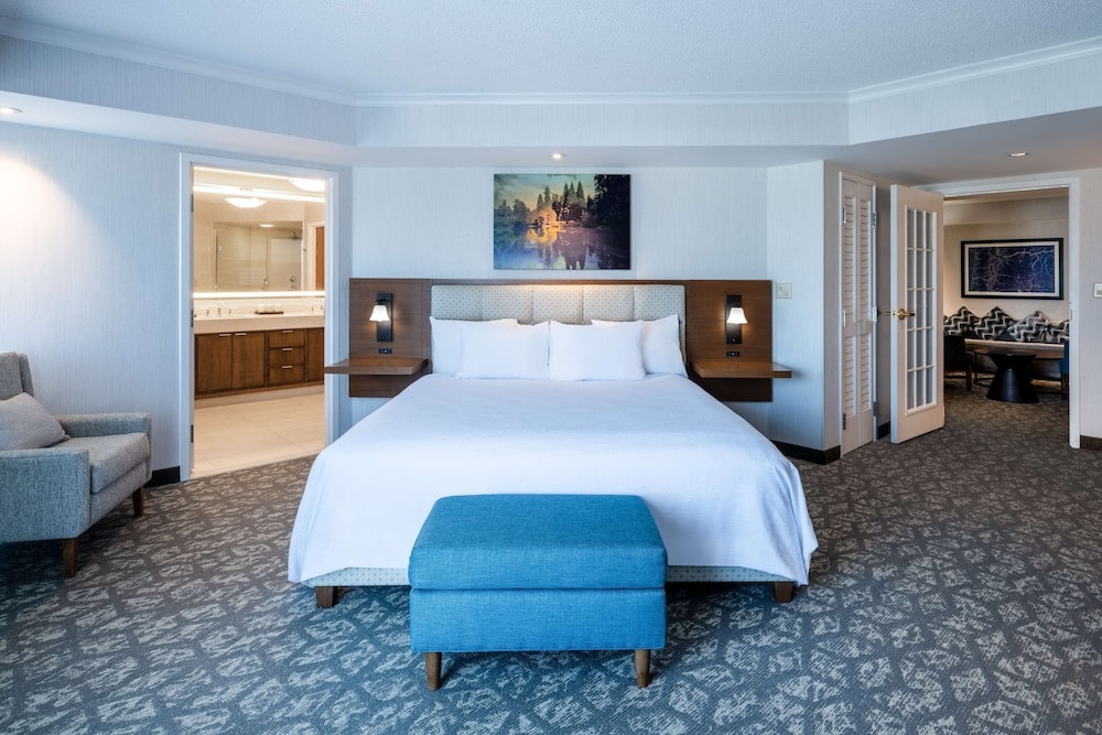 Embassy Suites by Hilton Portland Airport