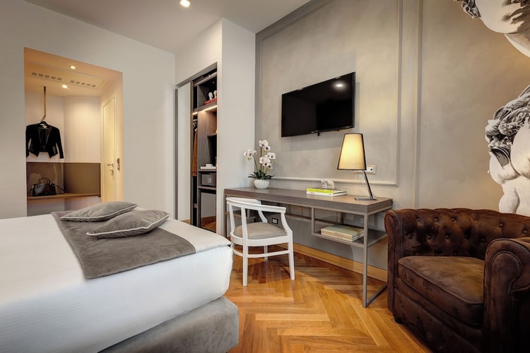 hotel image 0
