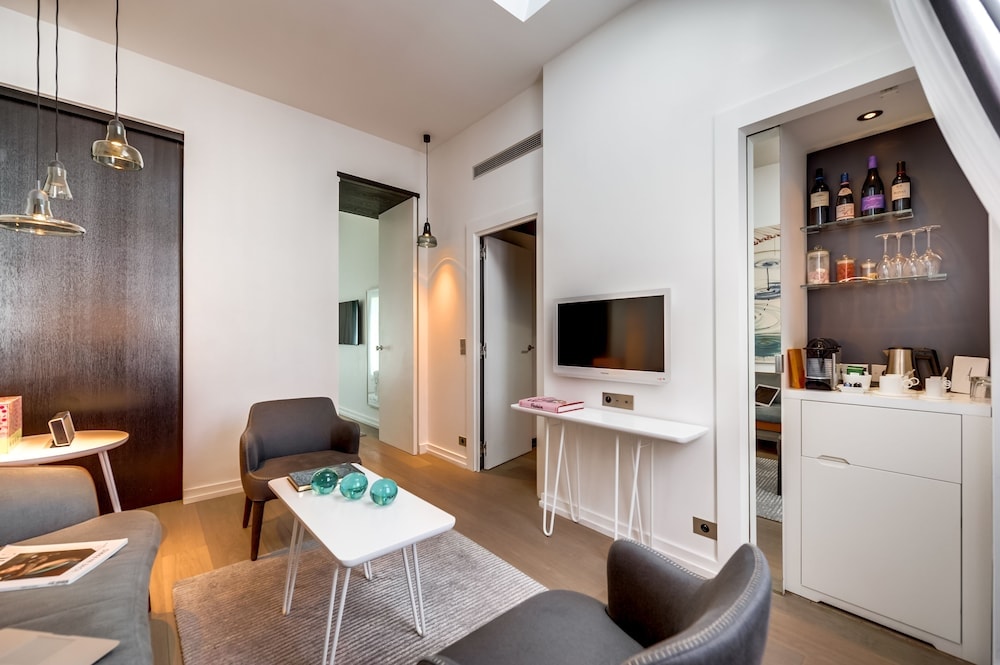 Hotel Le A