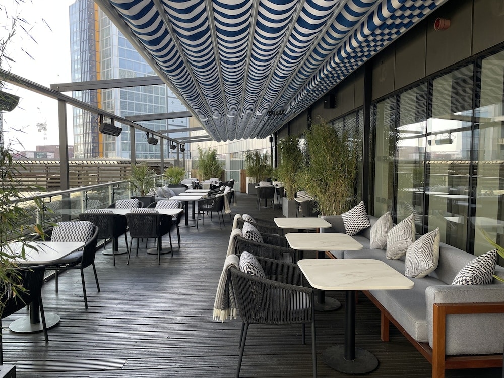outdoor bbq area