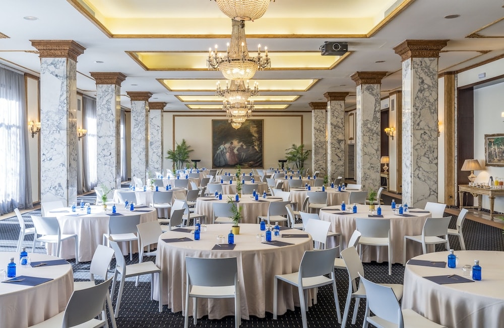 El Avenida Palace Hotel