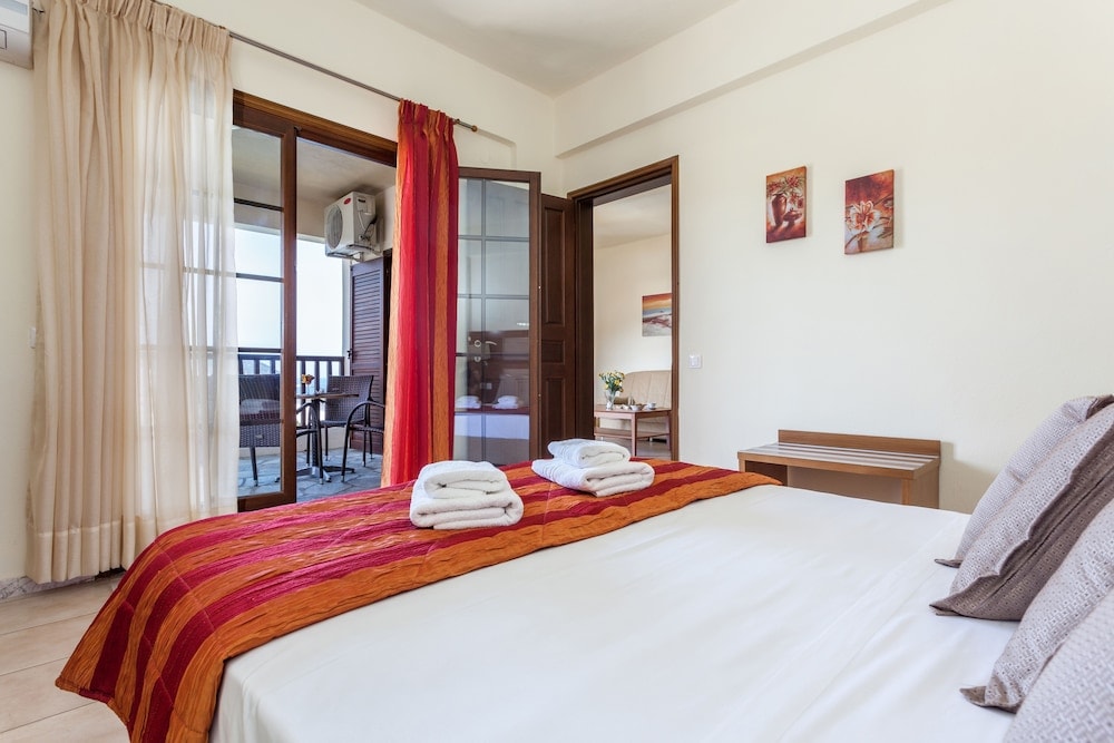 Skopelos Holidays Hotel & Spa
