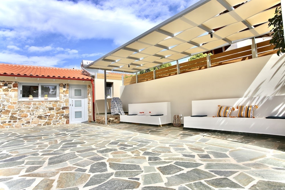 GK Mediterranean Village -AirportShuttle