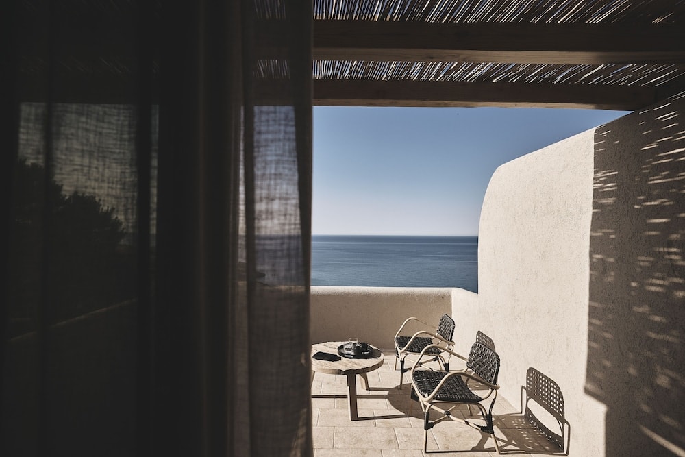 Noma Milos - Delmar Collection