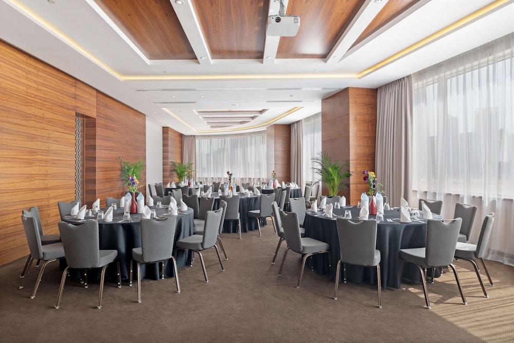 Radisson Blu Hotel Dubai Waterfront