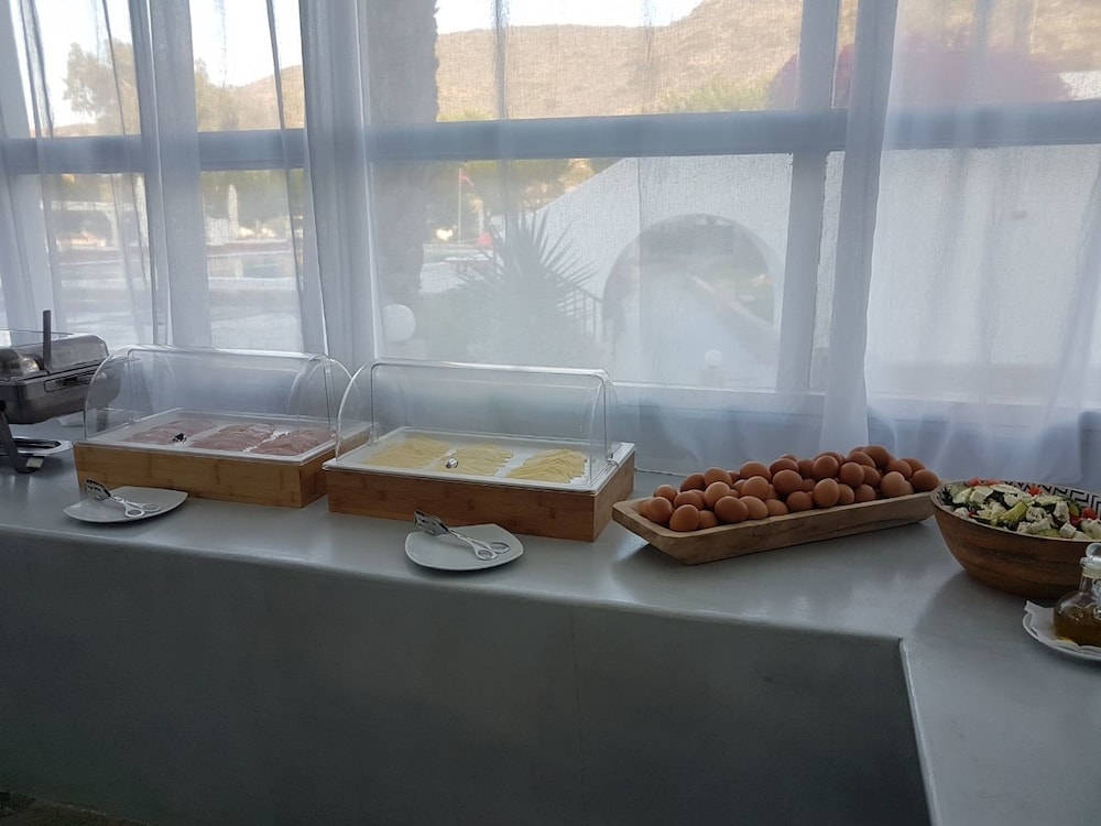 Lagada Beach Hotel