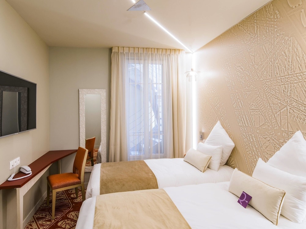 Hôtel Mercure Paris Pont de Levallois Neuilly